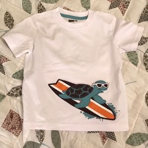 Sweet surfer turtle shirt 18-24 months NWOT